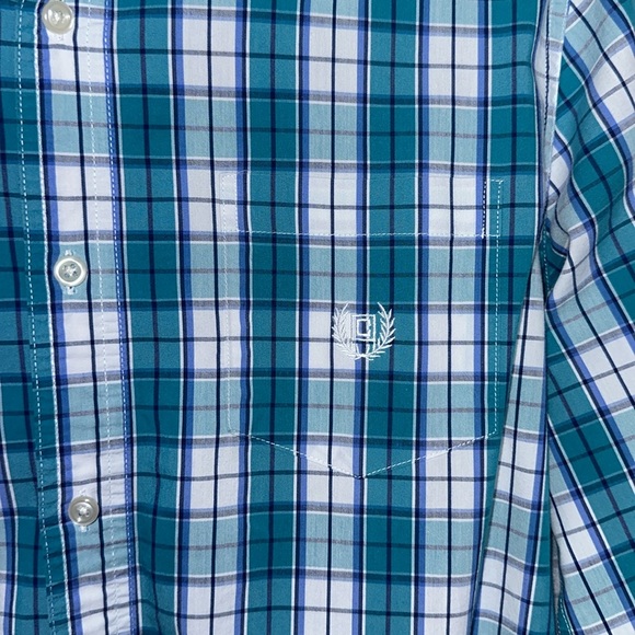 Like New Chaps Stretch Button-Up - Picture 4 of 6